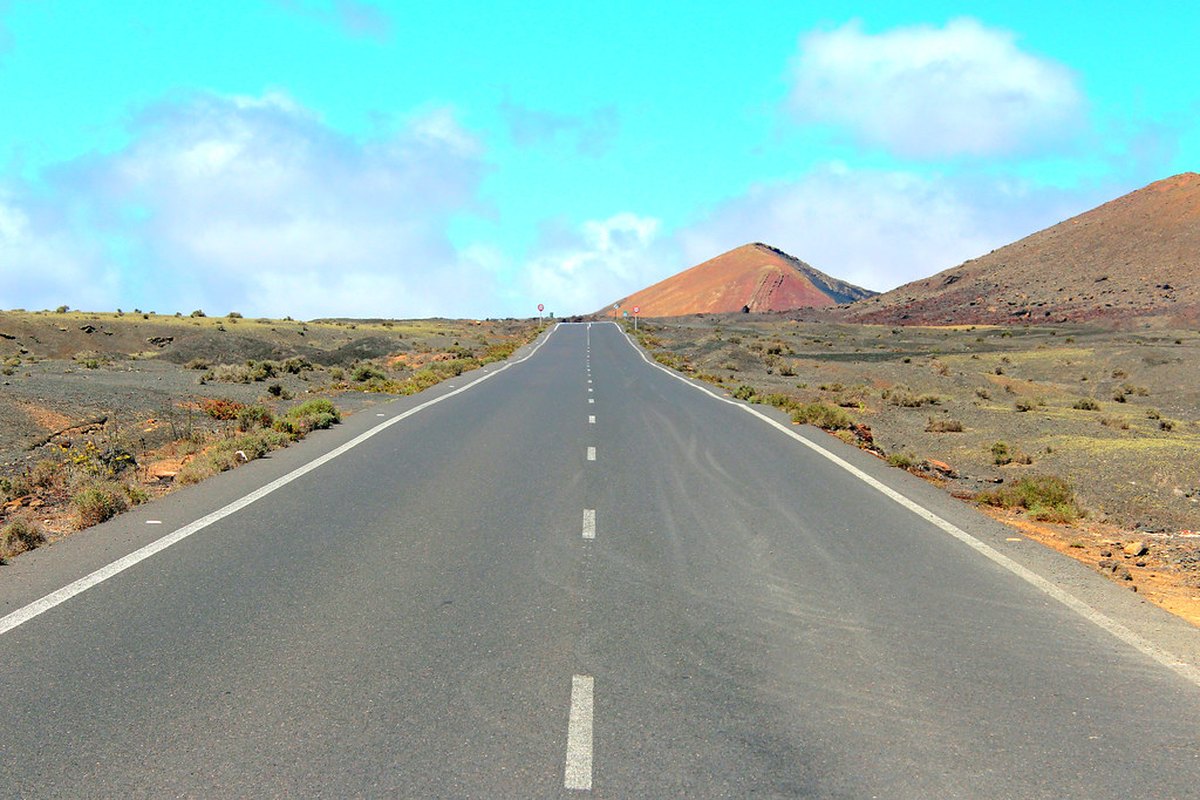 La strada tra i vulcani del Parco Nazionale di Timanfaya